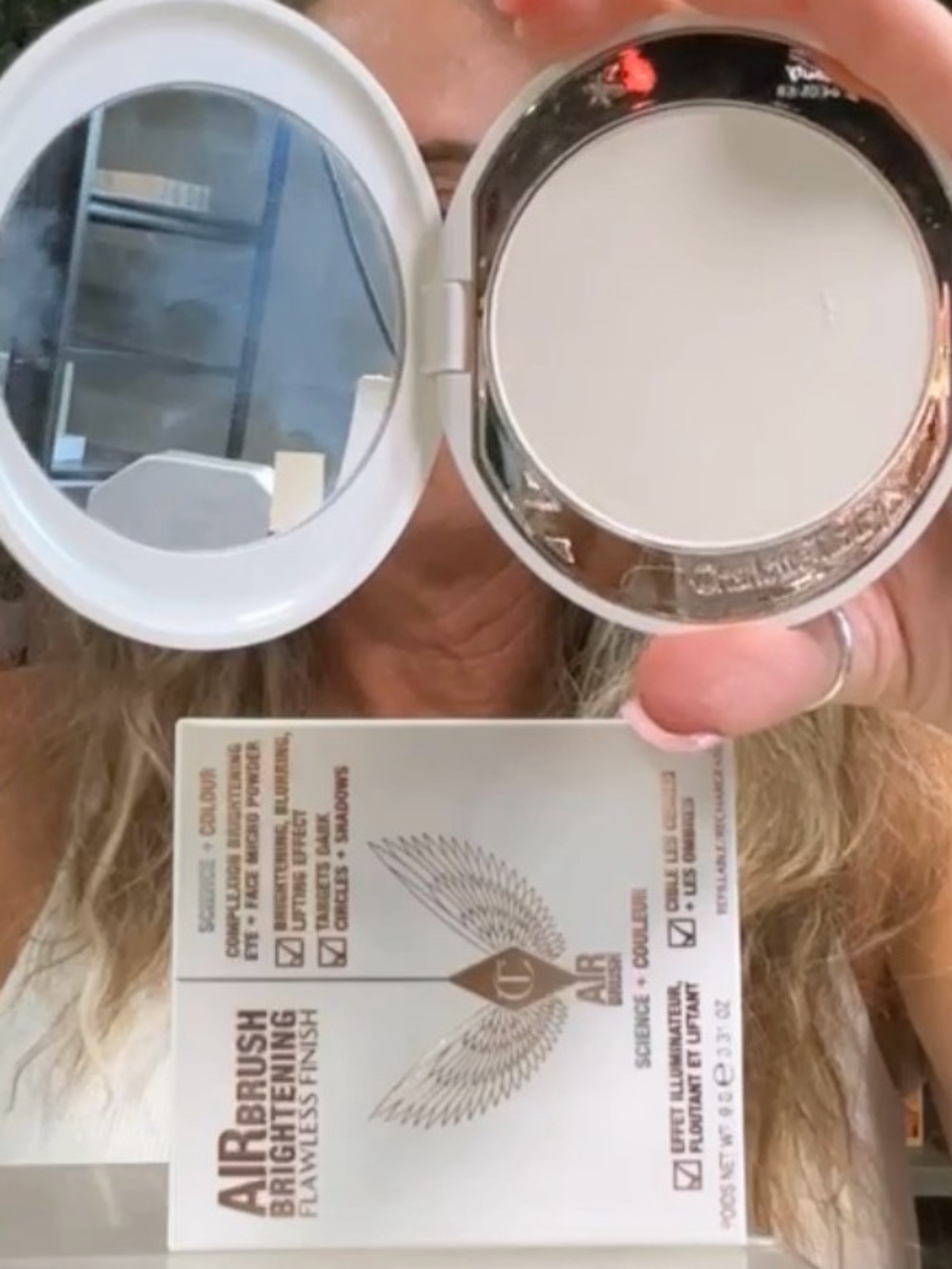 Charlotte Tilbury Airbrush Brightening Flawless Finish Pressed Powder